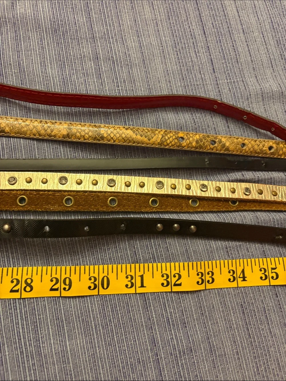 Bundle of 6 women’s belts